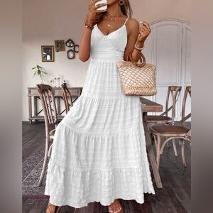 Elegant White Maxi Dress L